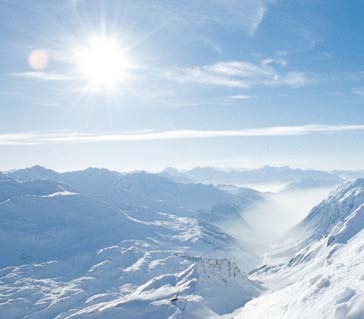 12 Kayak yaparken size sıcak tutmanın yanı sıra rahat ve güvenli hareket edebilmenize imkan veren giysi ve aksesuarları tercih etmenizde fayda var.