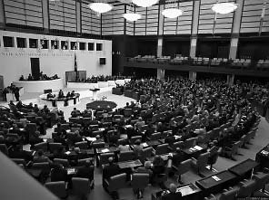 7. Ünite - Türkiye de Siyasal Kurumlar ve Demokratikleflme 183 Resim 7.2 Türkiye Büyük Millet Meclisi Salonu Kaynak: http://www.vergider gisi.