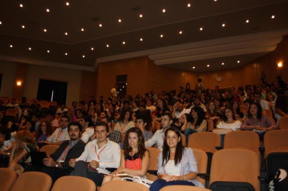 Teknoloji Devlerinden Girişimcilik Konferansı 17 Ekim 2012 Intel sponsorluğunda Ege Üniversitesi Kültür Sanat Evinde 17 Ekim tarinde gerçekleşen konferansı,yaklaşık 400 konuk takip etti.