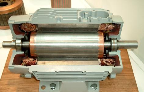 9: Devir yönünün değiģtirilmesi Üç fazlı asenkron motorlar rotor yapısına göre iki çeģittir. Kısa devre çubuklu ( sincap kafesli ) asenkron motorlar Sargılı rotorlu ( bilezikli ) asenkron motorlar 1.
