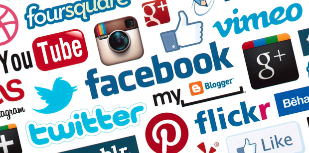 Sosyal Medya Yönetimi Dijital ekosistemde, kullanıcılar markalarla etkin olarak iletişim halindeler.