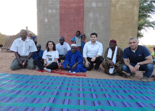 Şekil 1 Ön inceleme ziyaretinden birkaç fotoğraf (En üstte: Senegal Çevre ve Sürdürülebilir Kalkınma Bakan Yardımcısı ile yapılan görüşme,