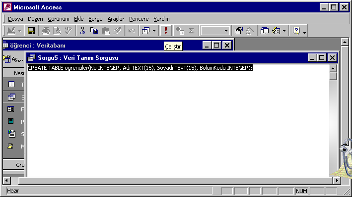 20 Bu menüden SQL seçildikten sonra SQL komutları kullanılabilmektedir. Örnek: Ogrenciler isimli tabloyu yaratmak üzere hazırlanacak SQL ifadesi aşağıda gösterildiği biçimde olabilir.