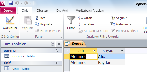 SELECT adi,soyadi from ogrenci where adi='mehmet'; Çalıştır Sınıf id si 3 olanları