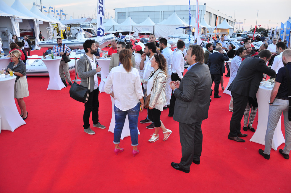 Boat Show 2015 GÜN SONU ETKİNLİĞİ Gün sonunda düzenlenecek olan kokteyle VIP davetliler, katılımcı firmalar ve sektör temsilcileri katılacaktır.