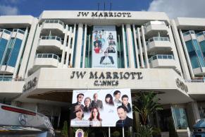 JW Marriott Otel Girişi Panel-2 JW Marriott