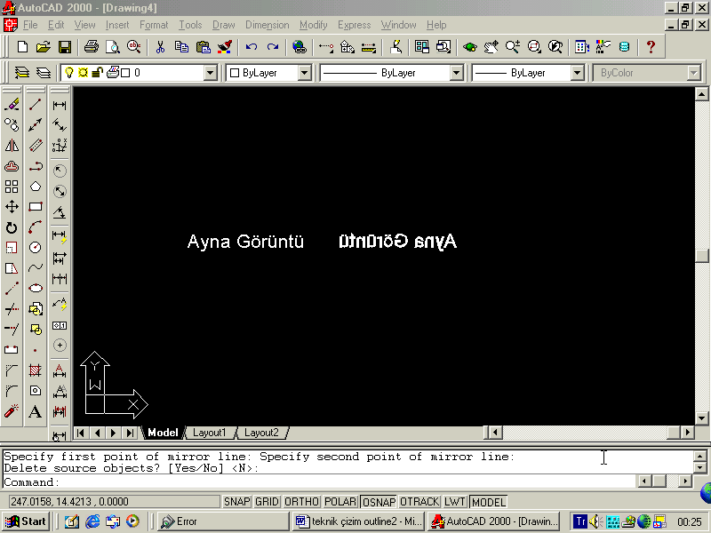 Specify second point of displacement or <use first point as displacement>: Enter tuşuna basınız. 2.10.2. Ayna Görüntüsü (Mirror) Komutu Mirror komutu seçilen şeklin ayna görüntüsünü vermektedir.