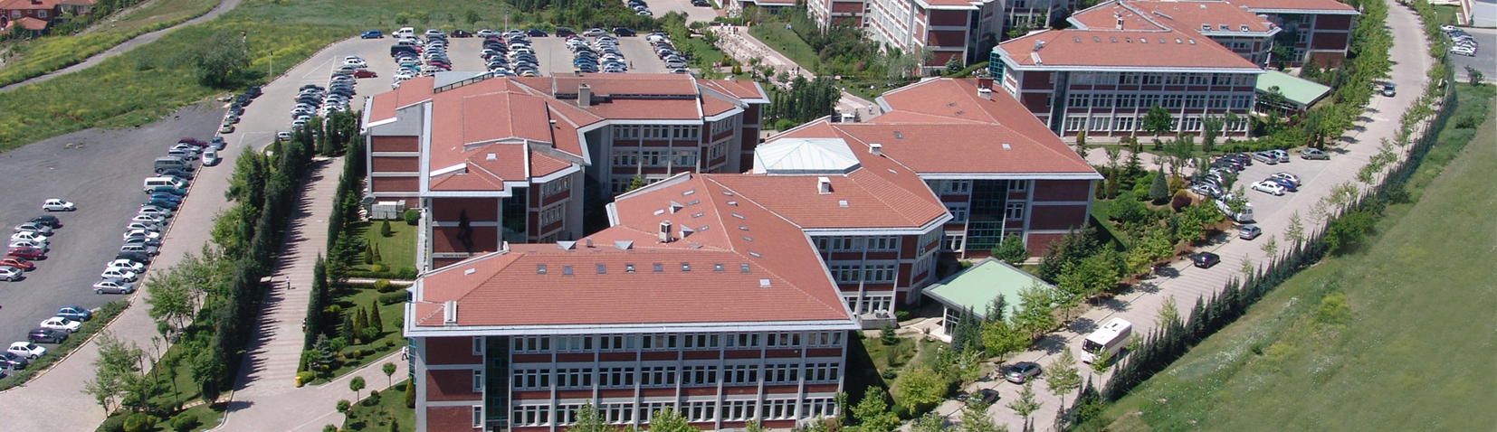 Fatih Üniversitesi Üniversite Bilgileri Adı Şehir Kuruluş Yılı Web Adresi Toplam Akademik Personel Rektörlük Adresi Yabancı Uyruklu Öğrenci Bürosu Fatih Üniversitesi İstanbul / Ankara