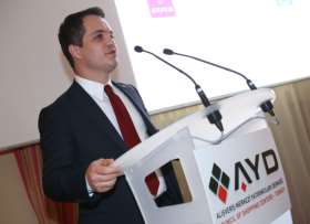 MAPIC 2013 AYD Yemeği AYD'nin ev sahipliğinde uluslararası yatırımcılarla Türk yatırımcıları bir araya getiren, Invest