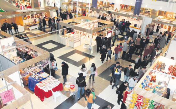 UNUTULMAYA YÜZ TUTMUŞ BİRÇOK GELENEKSEL EL SANATLARIMIZIN UYGULAMALI ŞEKİLDE TANITIMININ YAPILDIĞI GELENEKSEL TÜRK EL