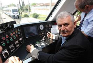 SON 9 YILDA YAPILANLAR Yerli İlk Dizel Tren Seti ve Yeni Nesil Lokomotif Ürettik Türkiye nin ilk yerli üretim dizel tren seti Anadolu, 30 Mayıs 2011 tarihinde