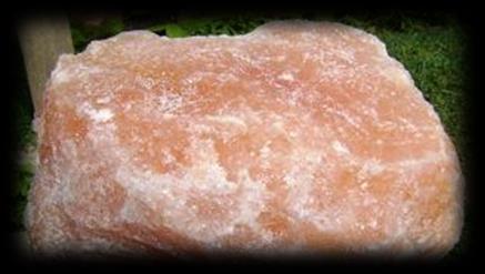Pembe Kaya Tuzu ( Rose Salt )/ Bolivya İçerik Oran Demir 3.3mg/100g Kalsiyum 700mg/100g Sodyum 38.