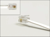 Ġletkenler konnektöre sonuna kadar sokulur. Kablonun kılıfı konektörün en az 5 mm içine girmelidir. Çizgili yerleģtirme sayesinde iletkenler konnektöre kolayca yerleģtirilebilir.