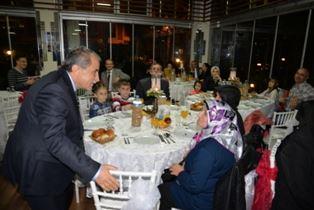 Bakan Ayşenur İslam Sakarya da Aile ve Sosyal Politikalar Bakanı Ayşenur İslam, birtakım açılışlara katılmak ve ziyaretlerde bulunmak için Sakarya daydı.