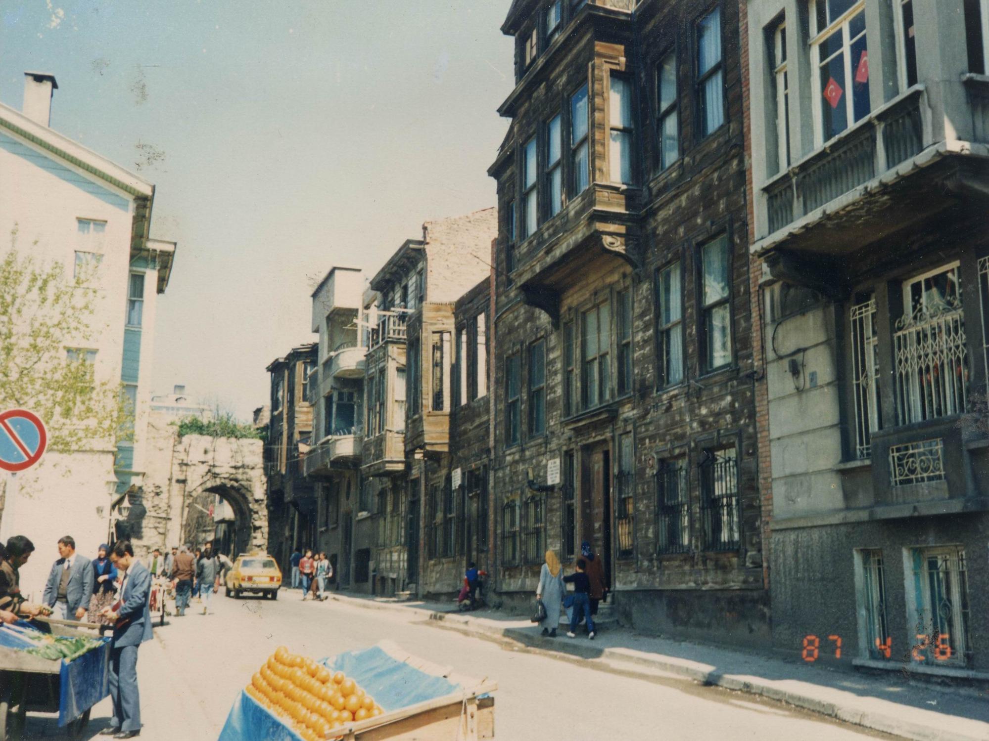 1987 16 Mart Şehitleri Caddesi Vezneciler Mustafa