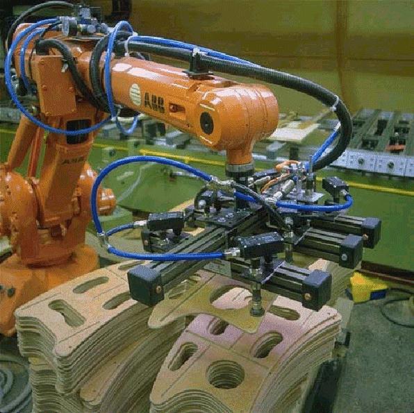 76 Kavrama sistemleri Pnömatik kavrama 9.9. İşletmeye Almada ve Bakımda Emniyet Robotlar mekanik ile elektroniğin uyumundan ortaya çıkmıştır.