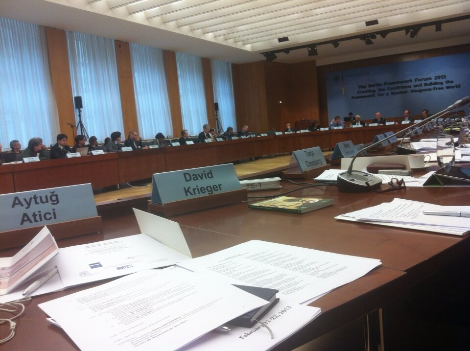 6. Berlin de düzenlenen Nükleer Silahsızlanma için Parlamenterler Birliği (Parliamentarians for Nuclear non-proliferation and Disarmement) toplantısına Konsey Üyesi olarak