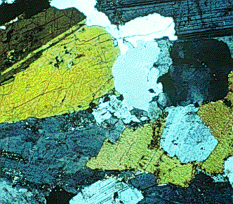 Amfibol grubu mineraller