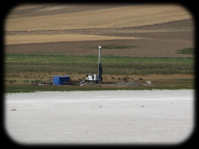 Çorum-Bayat-İshaklı daki playa gölü güncel blödit oluşumları ve sondaj çalışması Çorum-Bayat-İshaklı gölü güncel blödit oluşumu (Çadır yapısı) 2009 yılında prospeksiyon çalışmalarıyla birlikte toplam