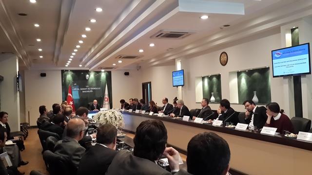 Elektrik Motoru Üreticileri Bilgilendirme Toplantısı (1 Aralık 2014/Ankara) Gündem Sanayide kullanılan verimsiz elektrik motorlarının dönüşümü programına ilişkin olarak Bakanlığımız koordinasyonunda