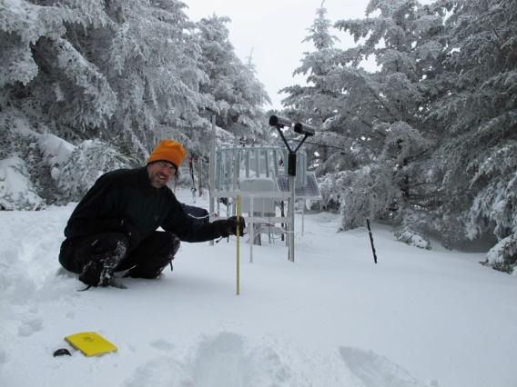 Kar ölçümleri Yurdumuz da kar ölçümleri, Meteoroloji Genel Müdürlüğü Devlet Su İşleri tarafından