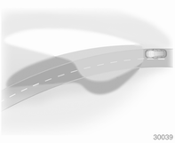 Aydınlatma 95 "Motorway" aydınlatma modu Saatte 100 km'nin üzerindeki (60 mil) hızlarda ve nispeten daha düşük direksiyon hareketleri tespit edildiğinde otomatik olarak etkinleştirilir.