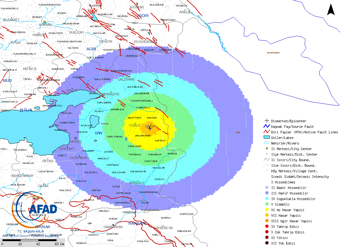 İvme ve Şiddet Haritaları 14 Mart 2011 tarihli Ml:4.7 Van-Saray Depremi nin tahmini ivme dağılım haritası Şekil 2.4 ve sismik şiddet dağılım haritası Şekil 2.5 de gösterilmiştir. Şekil 2.4 14 Mart 2011 Van-Saray (Ml=4.