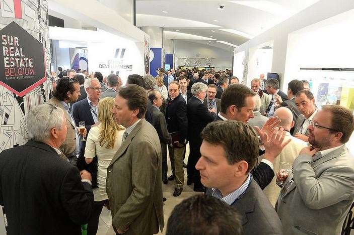 MIPIM DE DİĞER ÜLKELER MIPIM 2014 Belçika Pavilyonu Gayrimenkul