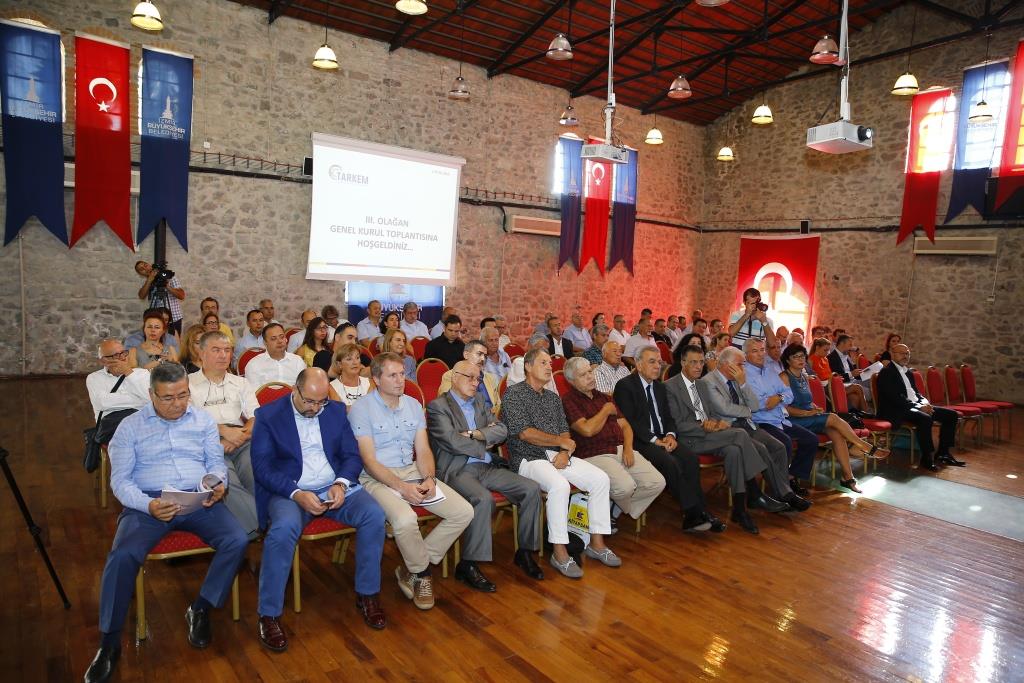 Toplantının sonunda İzmir Yüksek Teknoloji Enstitüsü ile Dokuz Eylül Üniversitesi ile yapılan protokol çerçevesinde 2 No.lu Havralar Alt Bölgesi ve Anafartalar Caddesi 2.Etap ile 1.