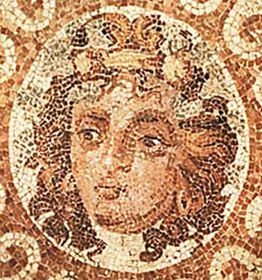 ŞARAP TANRISI DİONYSOS Anadolu kökenli bir mit tanrısıdır. Adına bağbozumu ve şarap etkinlikleri düzenlenirdi. Anadolu nun pek çok yerinde adına yapılmış antik tiyatro ve heykel vardır.