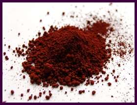 pigmenttir. Astar ve boyalarda ayrıca lastik formü1asyonunda kullanılır. Nötral kırmızı oksidin çok sayıda değişik cinsi vardır.