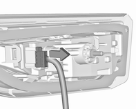 230 Araç bakımı Arka kapaktaki lamba grubu LED arka lamba ve LED fren lambalı versiyonlarda, sadece dönüş sinyali ampulü (1) çıkarılabilir ve değiştirilebilir. 8. Ampul taşıyıcıyı lamba grubuna takın.