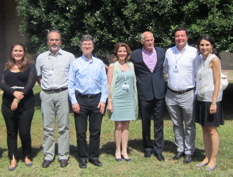 Sürdürülebilir Kalkınma Çözümler Ağı Türkiye (SDSN l Türkiye) 2014 Haziran ayında Boğaziçi Üniversitesi liderliğinde kurulmuştur.