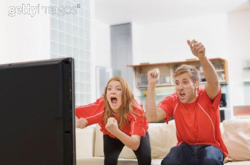 Televizyonda veya statta futbol maçı seyrederken sayacağım tepkilerden hangilerini verirsiniz?