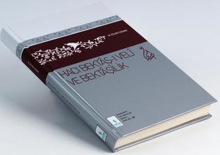 2.6. HACI BEKTAŞ VELİ (1210-1270) Hacı Bektaş Veli nin en önemli eseri MAKALAT tır. Bu eserdeki şu sözler, Hacı Bektaş Veli nin görüşlerini özetler: «İlimden gidilmeyen yolun sonu karanlıktır.