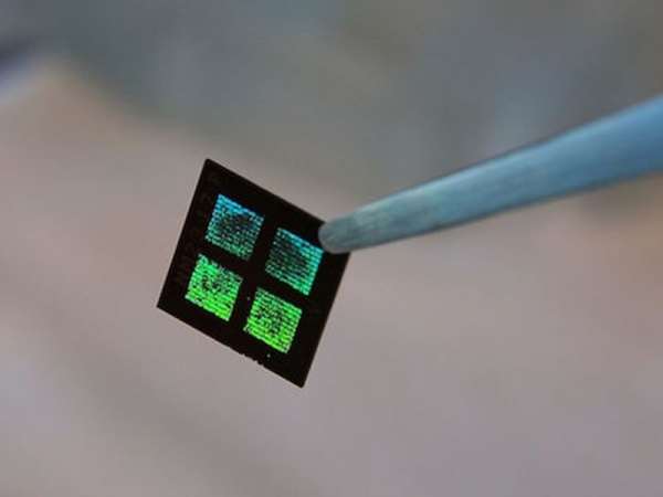 William Fissel, Vanderbilt University Silikon nanoteknoloji ile üretilen bir Mikroçip Filtrenin her bir deliği spesifik olarak planlanıyor Her filtrede üstüste yaklaşık 15 tabaka mikroçip bulunuyor