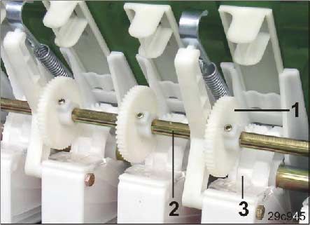 Yapı ve fonksiyon Elektronik çalıştırma Kıvrımlı yaylı kavrama (Fig. 78/1), veya tarafından elektronik olarak kontrol edilen manyetik anahtar ile (Fig. 78/2) çalıştırılır. Fig.