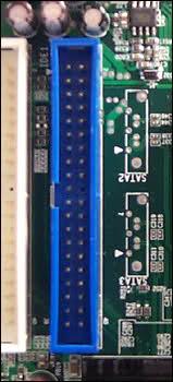 4- IDE- ATA Portu IDE (Integrated Drive Electronics-Dahili Sürücü Elektroniği) portu