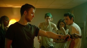 GREEN ROOM Korku Jeremy Saulnier Imogen Poots, Anton Yelchin ABD / İngilizce 94 dakika http://greenroom-movie.com/ https://www.youtube.