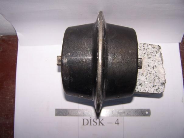 Kayaç Kazılabilirlik Özelliklerinin Belirlenmesinde Mini CCS Tip Disk Keski Kullanılması 41 144 mm mini disk keski (144 mm mini disc Cutter) Geliştirilen yeni taşınabilir doğrusal kazı deney seti