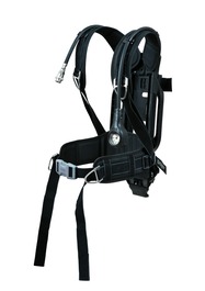 Dräger PSS Safety Belt 03 Avantajlar Güvenlik ve kullanım İki halat, kemerin sol ve sağ taraﬂarındaki ince ceplerde muhafaza edilir. Cepler kemere kalıcı biçimde sabitlenmiştir.