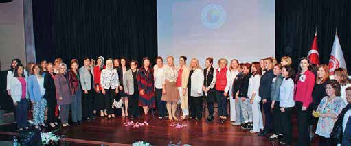 81 ILDE NITELIKLI KADIN GIRIŞIMCI ATAĞI Türkiye nin Girişimci Kadın Gücü Buluşması nın yedincisi Isparta da Süleyman Demirel Üniversitesi'nde gerçekleştirilirken, TOBB Isparta Kadın Girişimciler