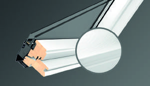Comfort Beyaz %28 ve üzeri eğimler için Ortadan Menteşeli Üstten Açılım GGL 2076 YENİ Rahat kullanım sağlayan üstte konumlanmış dizayn kontrol barı Solar Lamine Low-e cam (konfor) Kontrol barı ile