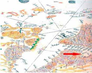 Ayrıca, Piri Reis in Topkapı Sarayı Müzesi Kütüphanesindeki yazma nüshasındaki İstanbul haritasında Birinci Divanhane nin yeri,