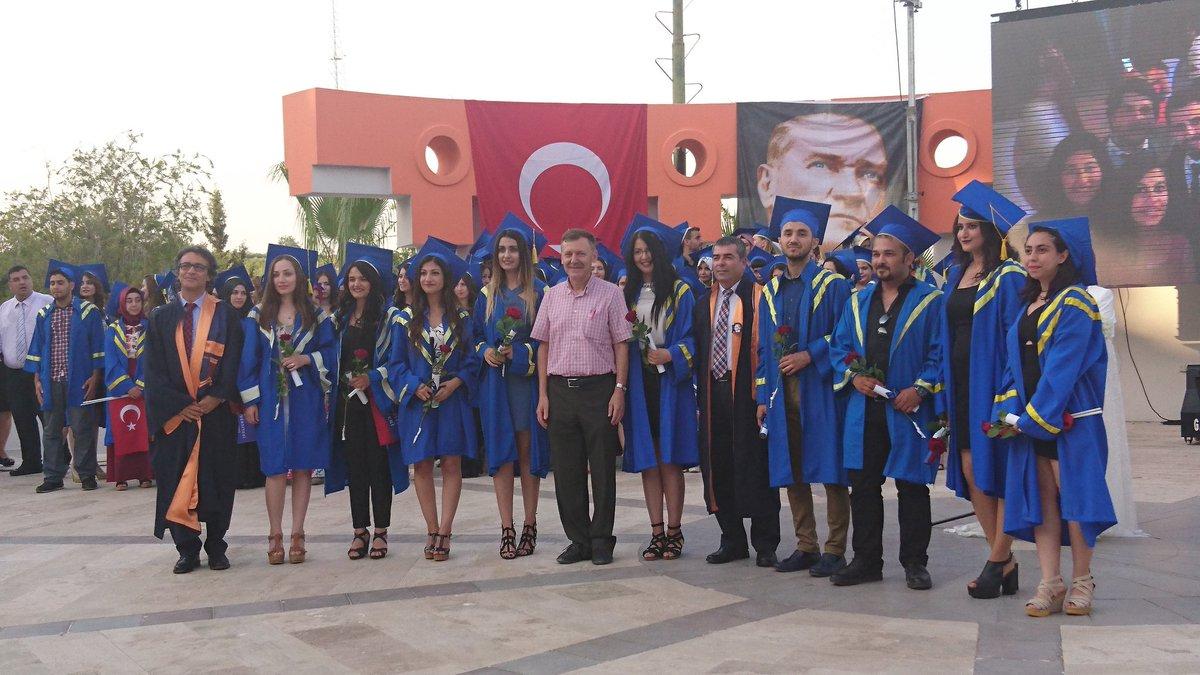 7. Kurucu müdürü olduğu Mersin Üniversitesi Sağlık Hizmetleri Meslek Yüksek Okulu mezuniyet