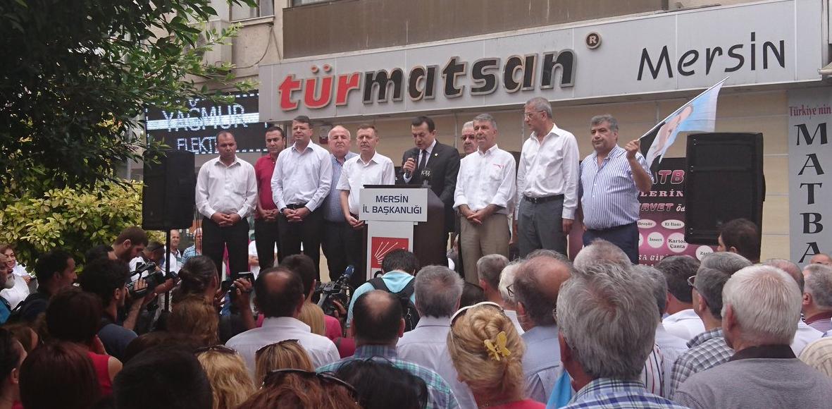 9. Mersin/Mezitli Belediyesi'nin düzenlemiş olduğu iftar yemeğine katılarak vatandaşlarla bir araya geldi. (08.06.2016) 10.