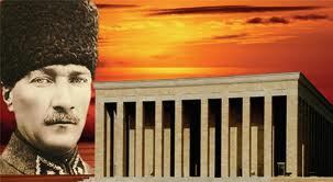 10 KASIM ATATÜRK Ü ANMA HAFTASI DÜNYA ÇOCUK HAKLARI HAFTASI DÜNYA SİNEMA GÜNÜ SONBAHAR MEVSİMİ YAPRAKLAR Atatürk ün kim olduğunu hatırladık. Atatürk ün ailesini ve hayatını inceledik.