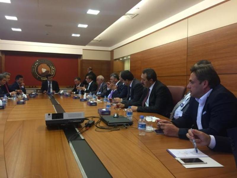 B20 zirvesi için Ankara da bulunan Yönetim Kurulu Başkanımız Necdet Takva ve Bölge Oda Başkanları, Başbakan Yardımcısı Cevdet Yılmaz ile görüştü.