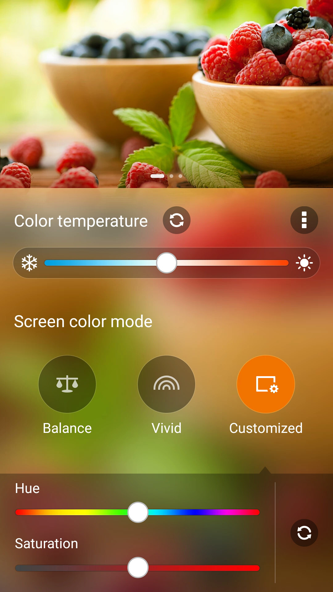 Canlı mod Bu mod, ZenFone unuzun ekran rengini zenginleştiren ince ayarlı bir renk ön ayarı sağlar.