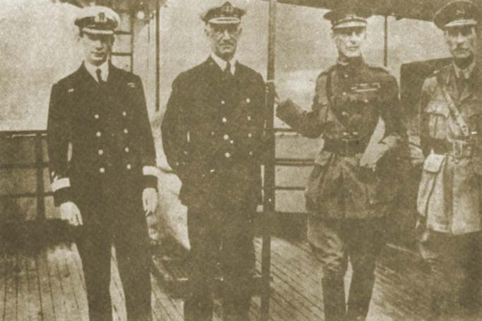 18 Mart 1915 Deniz Zaferi 18 Mart Deniz Savaşı nın planlayıcısı Amiral Carden, sağlık yönünden çok yıpranmıştı ve hastaydı.